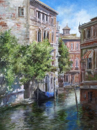 In the shadow of the canal. Venice